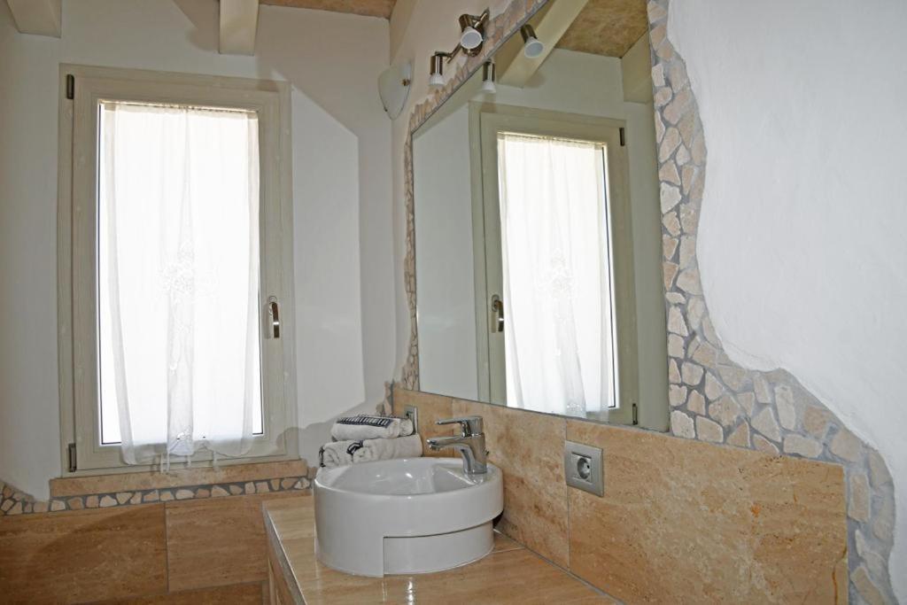 Villa La Casa Di Ziu Menicu Cannigione Exterior foto